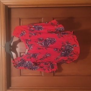 Gypsies & Moondydt floral top